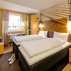 Standard Zimmer mit zwei Einzelbetten